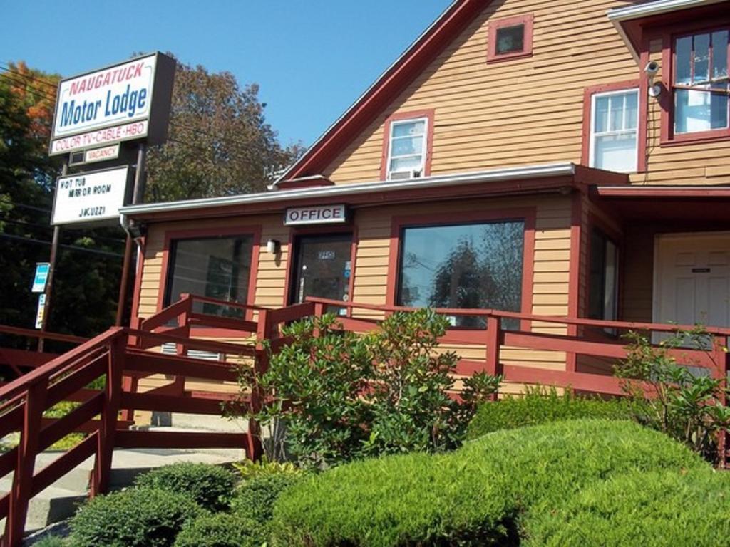 Naugatuck Motor Lodge Exteriör bild